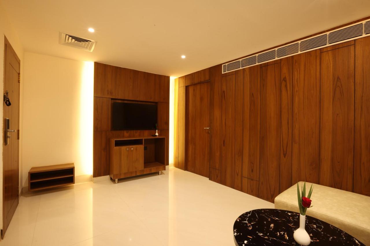 Royal Plaza Suites By Rak Rooms, Mangaluru Экстерьер фото
