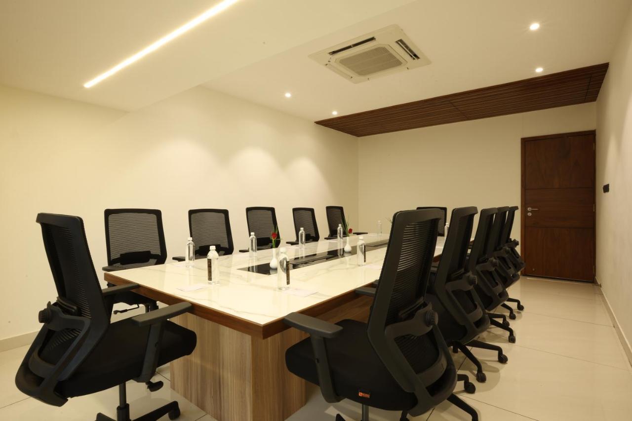 Royal Plaza Suites By Rak Rooms, Mangaluru Экстерьер фото